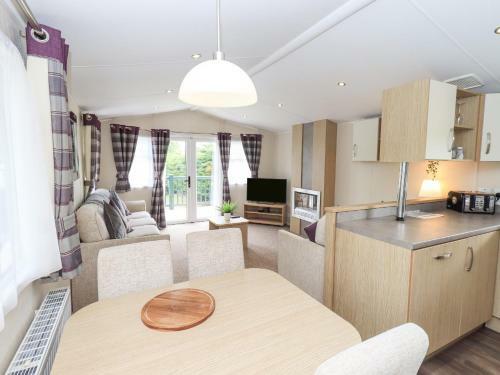 20 Curlew Corner