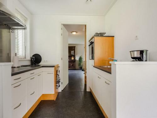 Pretty Holiday Home In Vroomshoop With Garden