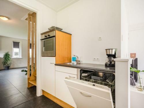 Pretty Holiday Home In Vroomshoop With Garden