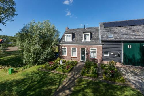 Lepelstraat 14, Vrouwenpolder- Knotwilg