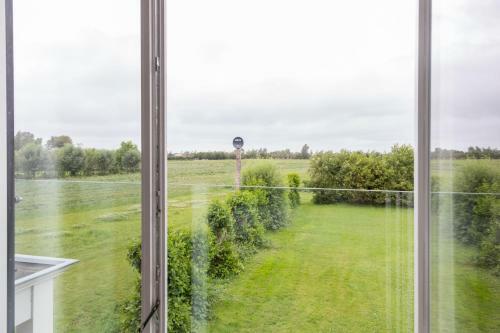 Lepelstraat 14, Vrouwenpolder- Knotwilg