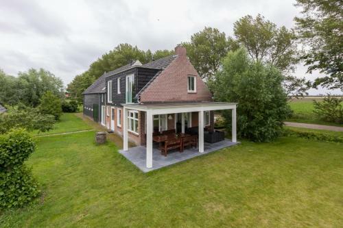 Lepelstraat 14, Vrouwenpolder- Knotwilg