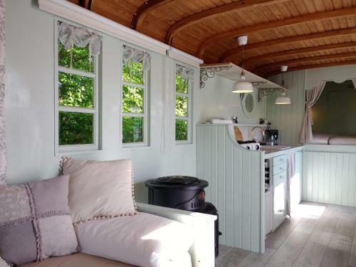 Pipowagen Overnachting Het Houten Huis