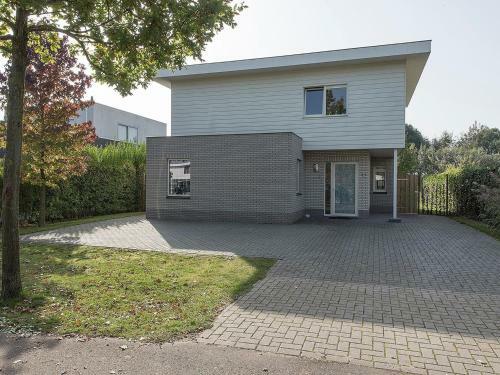 Elegant Holiday Home In Zeewolde With Terrace