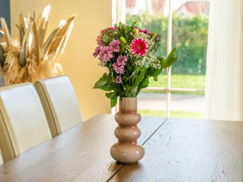 Spacious Holiday Home In Zeewolde With Swimming Pool
