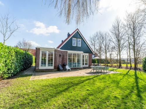 Spacious Holiday Home In Zeewolde With Swimming Pool