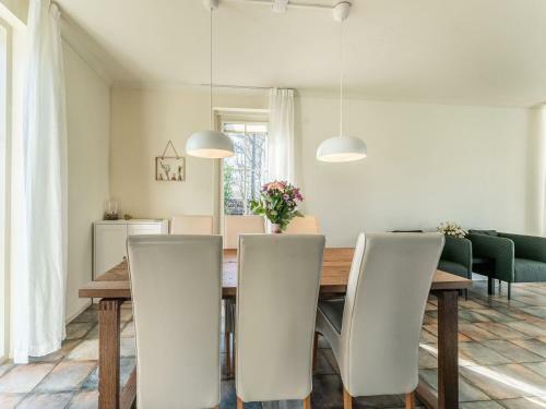 Spacious Holiday Home In Zeewolde With Swimming Pool
