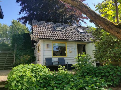 Bed & Breakfast Thuis Bij Elles