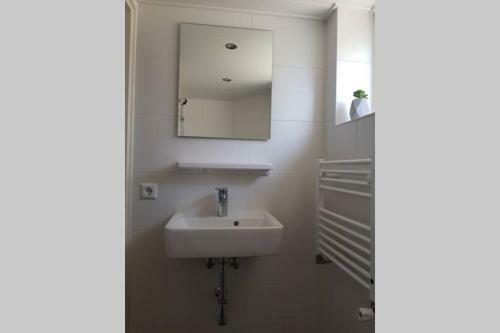 Apartamento Schoon Sfeervol Souterrain