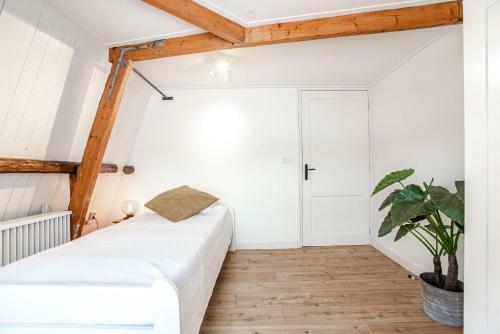 Casa By Sellas