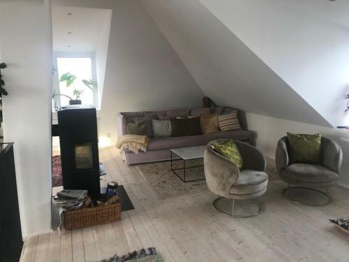 Big And Beautiful Villa In Nyhamnsl�ge