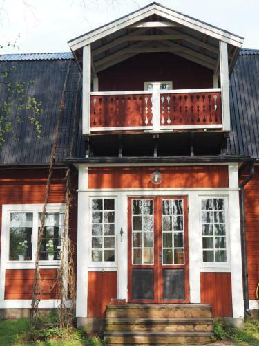Orsastuguthyrning-kyrkbyn