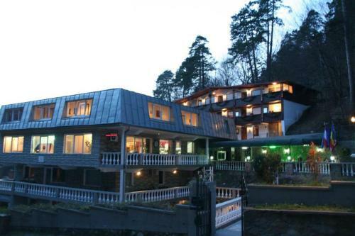 Hostal Pensiunea Club Castel Resita