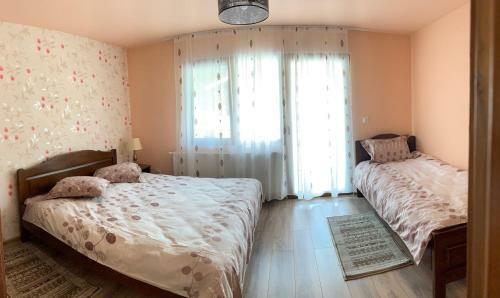 Hostal Krystal Romuli