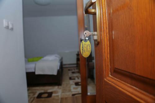 Hostal Pensiunea 2 A-mici