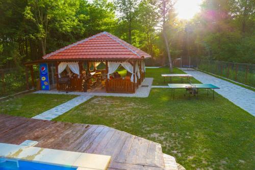 Hostal Pensiunea 2 A-mici