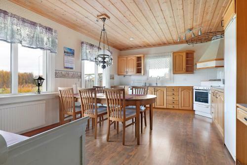 Large Spacious 4br House Perfect For Workers Near Wind Farms
