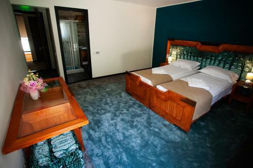 Hostal Vila Dino