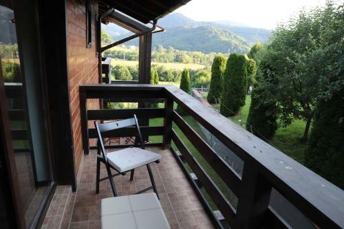 Cosy Forest Chalet