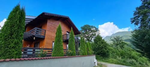 Cosy Forest Chalet