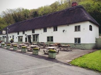 Hostal Hambro Arms