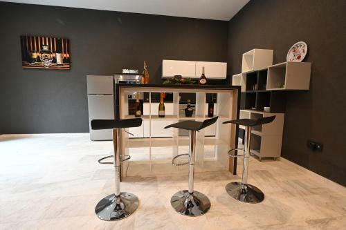 R&b Apartments