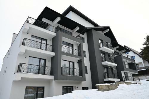 R&b Apartments