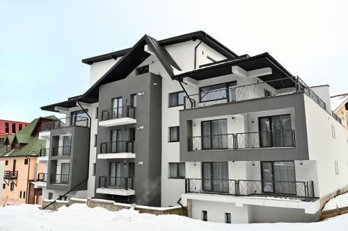 R&b Apartments