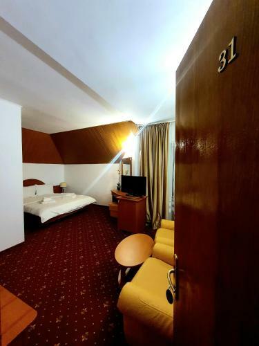 Hotel Cota 1200