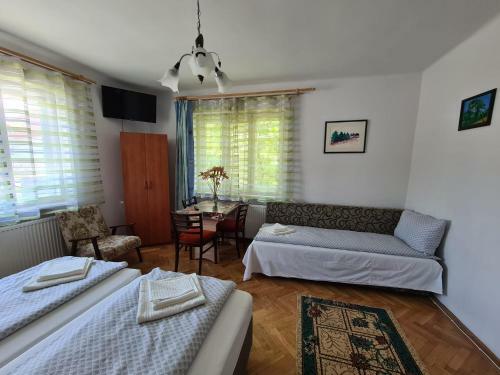 Hostal Aurora Vend�gh�z
