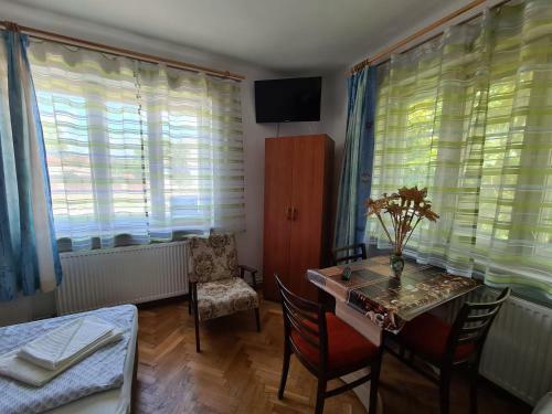 Hostal Aurora Vend�gh�z
