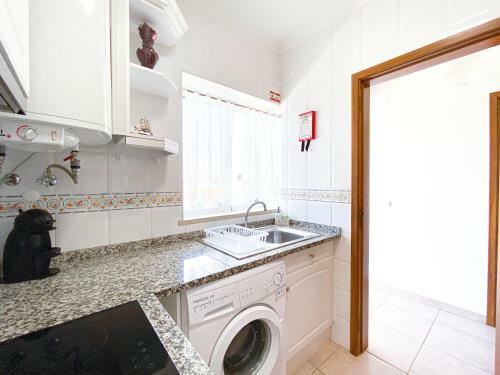 Casa Do Farol - Apartamento Com Piscina Junto � Praia Do Camilo