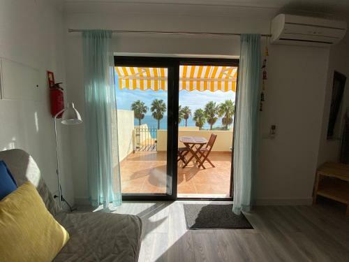 Apartamento D. Ana Beach Studio
