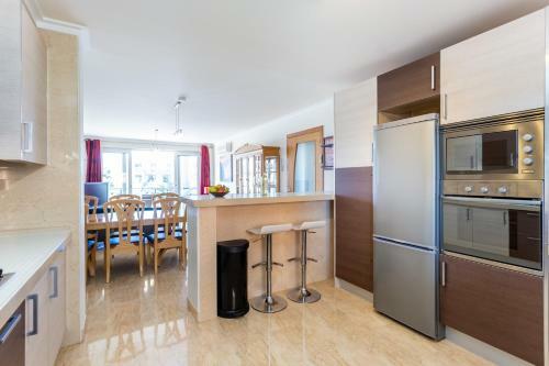 Comfortable And Luxury Apartment