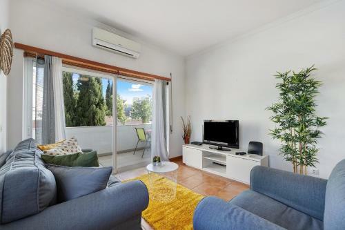 Henris Apartment