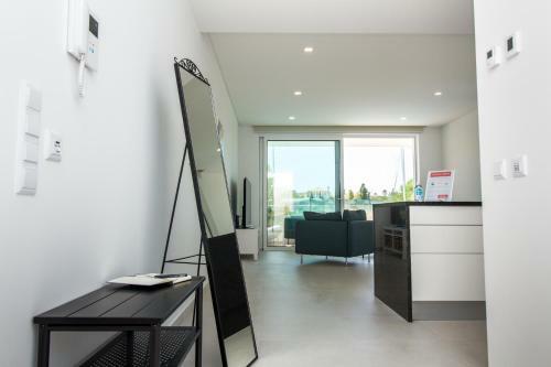 Stylish Apartment In Porto de M�s Lagos