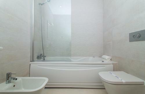 Stylish Apartment In Porto de M�s Lagos