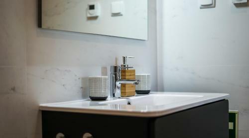Stylish Apartment In Porto de M�s Lagos