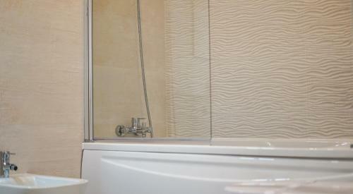 Stylish Apartment In Porto de M�s Lagos