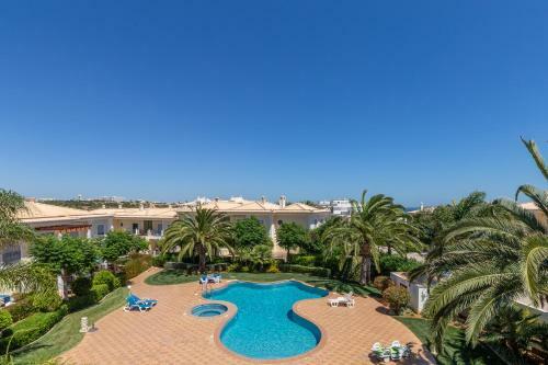 Santa Maria Apartment At Porto de Mos Beach