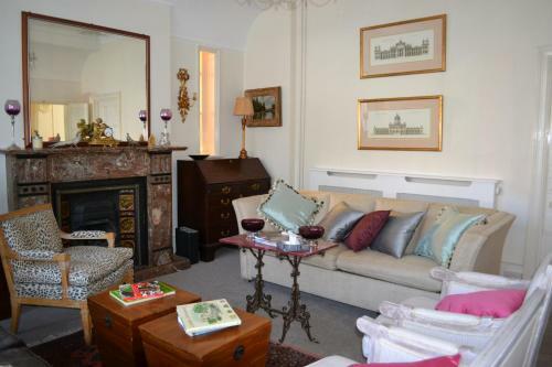 Hostal Cranleigh Hotel