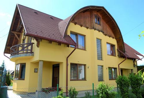 Villa Rozsi Mama