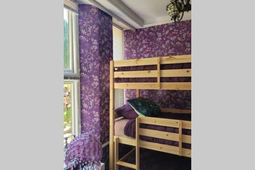 Luxurious Apartment In Historic Mansion - Sleeps 7
