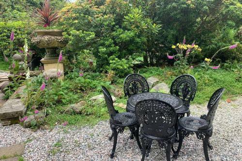 Luxurious Apartment In Historic Mansion - Sleeps 7
