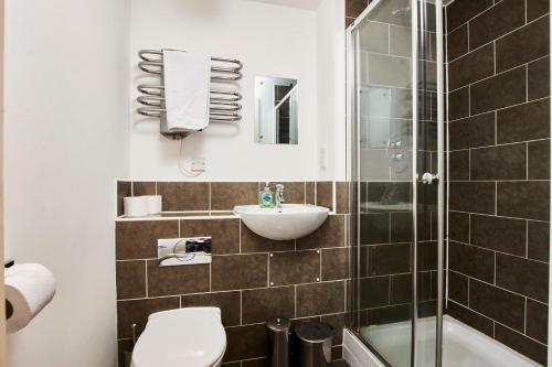 Executive Apartment - Sleeps 6