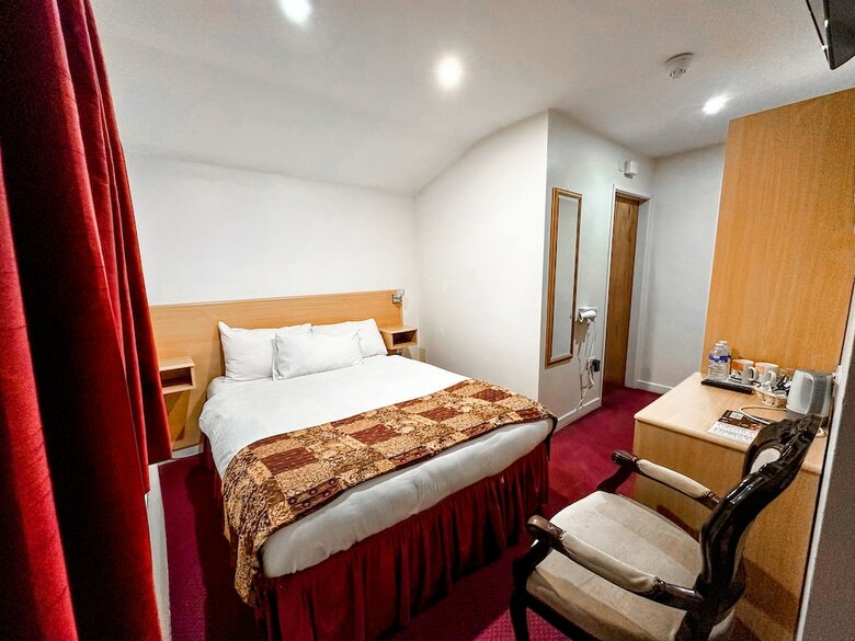 Royal Square Hotel - Nec & Birmingham Airport
