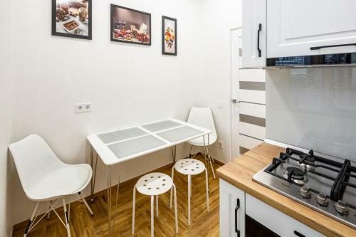 Three Bedroom Apartment On Rynok Square