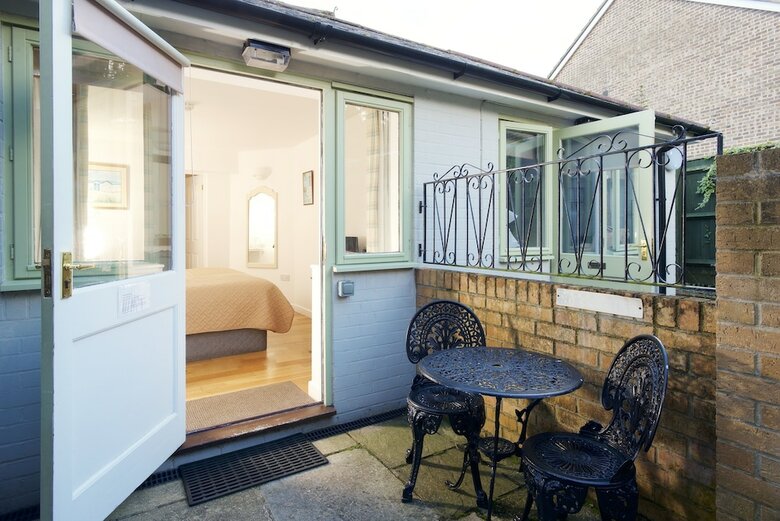 Bed & Breakfast Cottage Lodge