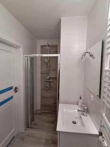 Pearl Apartment