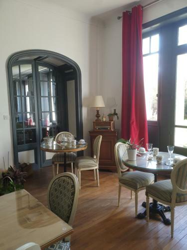 Ch�teau De Champblanc